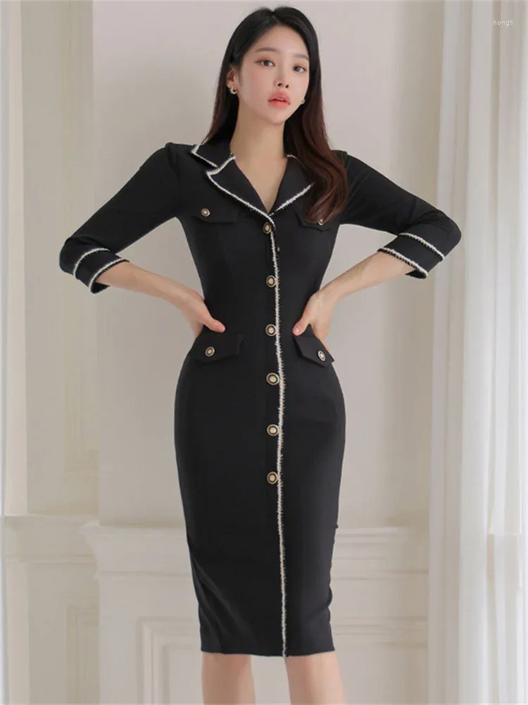 Robes décontractées robe d'été Femmes 2024 Bodyhone femelle mince femelle Simple Fashion Boutons Vintage Black Blazer Woman Woman