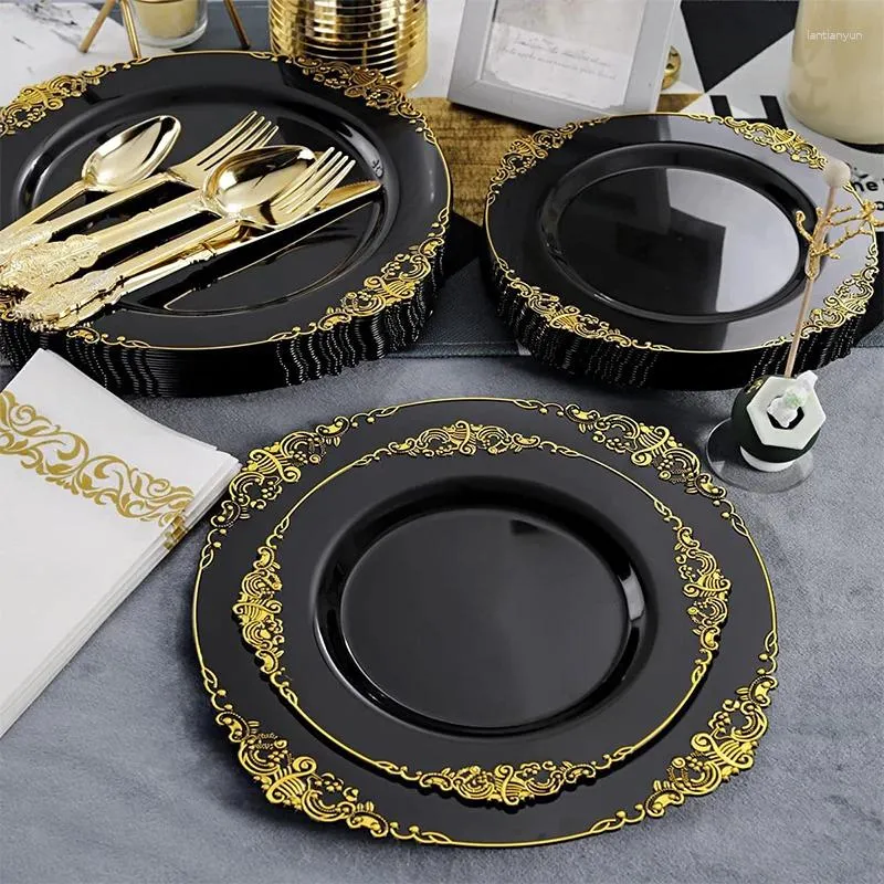 Dîner jetable 5pc Assiette ronde Plastique Plastique Disque Disque avec motif d'art doré en dentelle en dentelle en dentelle en or en relief