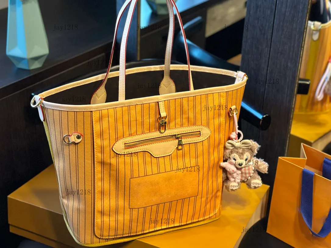 Luxury Designer Set For Women Large Capacity Frye Handbags Shoulder Messenger Composite Clutch Tote Bag Coin Purse And Wallet AAAAA Quality From Jay1218 43.61 DHgate.Com
