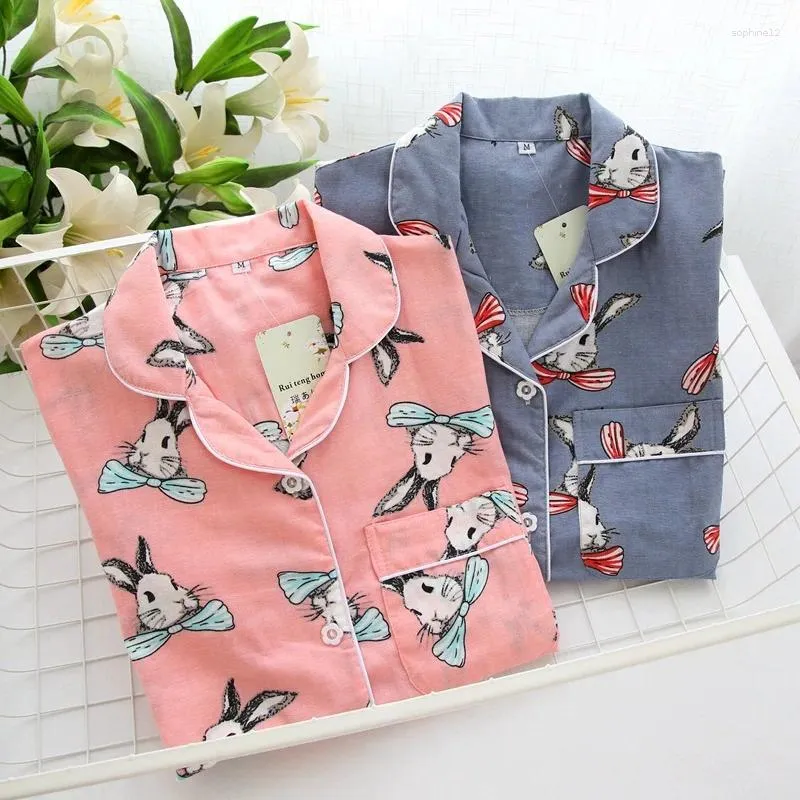 Vêtements à domicile Pyjamas décontractés pour femmes Print Cartoon Gauze 2024 Printemps Summer Two Piece Set Pyjama Tops Shorts Short Sleeve Thin