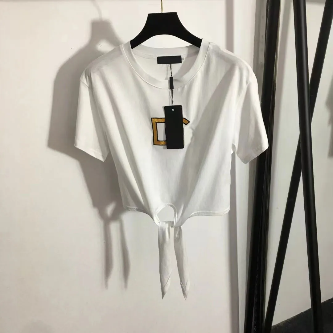 2024 Designers T-shirts Fashion Women Pin Chest Letter Shirt New chest embroidered letter tie short waist short sleeve T-shirt white black Tops blouse blazer cc top SML