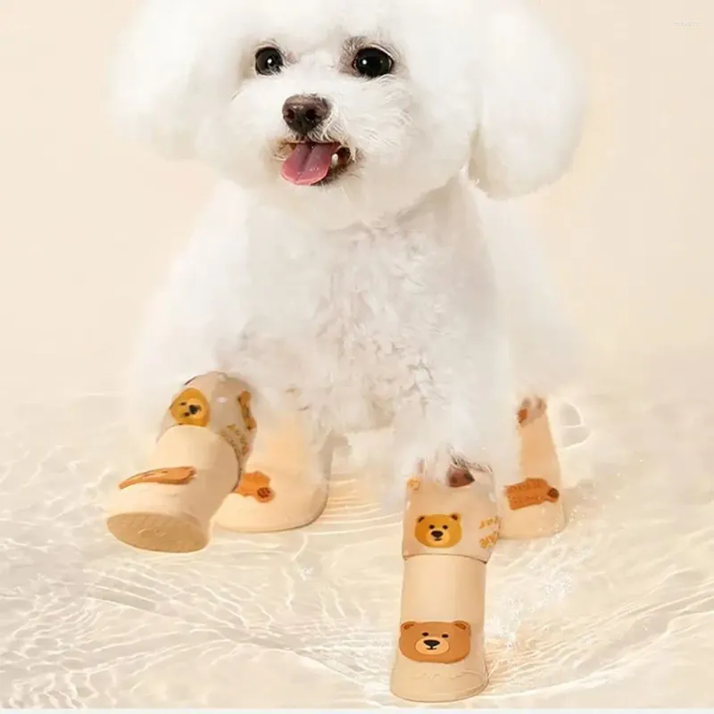 Hundebekleidung 4pcs/Set Cartoon Pet Silicon Regenstiefel Süßes wasserdichte Anti -Schlupf -Fuß -Deckungsversorgungen Outdoor Outdoor