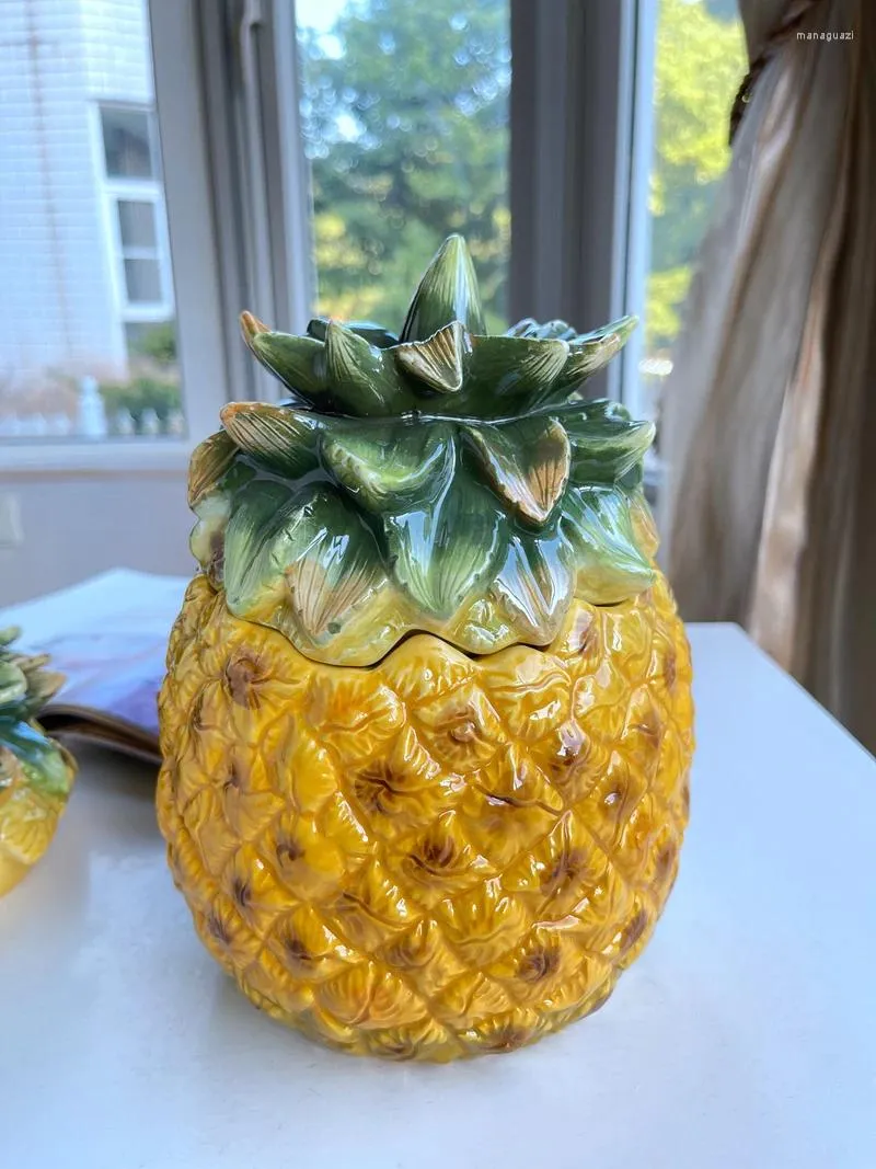 Decorative Figurines European Style Pineapple Ceramic Storage Jar Creative Large And Small Sizes Housewarming Home Gift