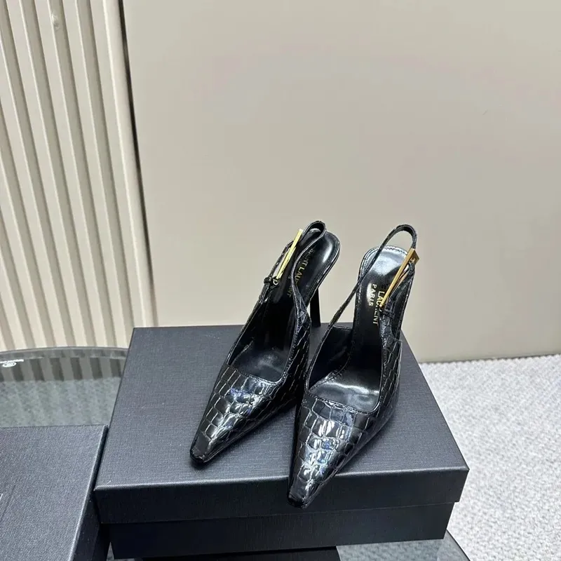 Nouveau élingue en cuir breveté Sandales à bout pointues STILETTO POMMES THEEL POMMES CUIR SOLE DRAVES SOBRES DE LURXE DE LUXE CHOSE DE LURXE DE LURME DE MÉDICA