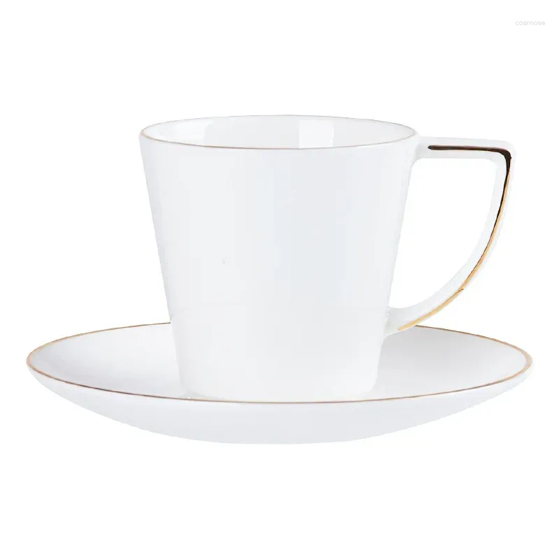 Cups Saucers Coffe Mug Coffee Kerstmis Wijnfles Zet keramische mokken Pottery Cup voor theebakerij porseleinen bril