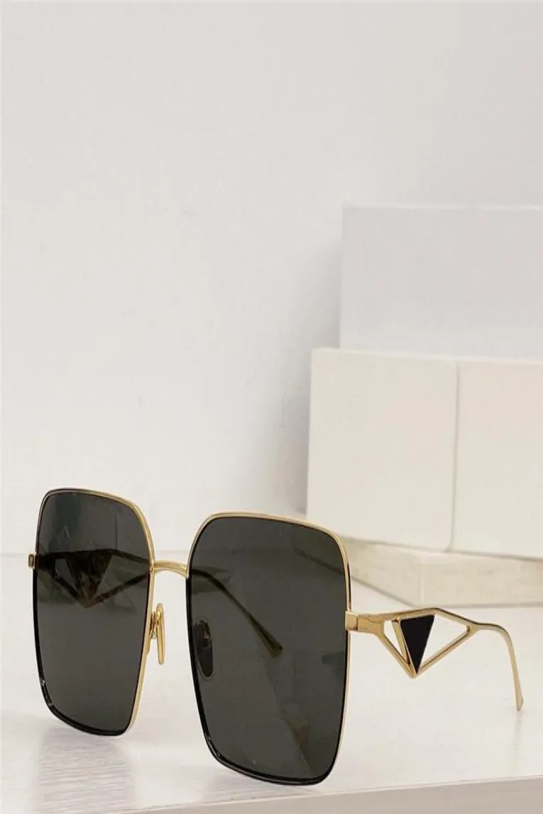 Nouvelles lunettes de soleil de design de mode 89 Cadre métallique carrée forme haut de gamme Simple and Popular Style Outdoor UV400 Protection Lunes1321898 Style