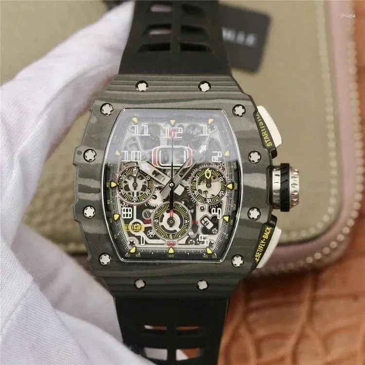 腕時計高級男性自動機械式時計ブラックカーボンファイバーブルーラバースポーツ時計