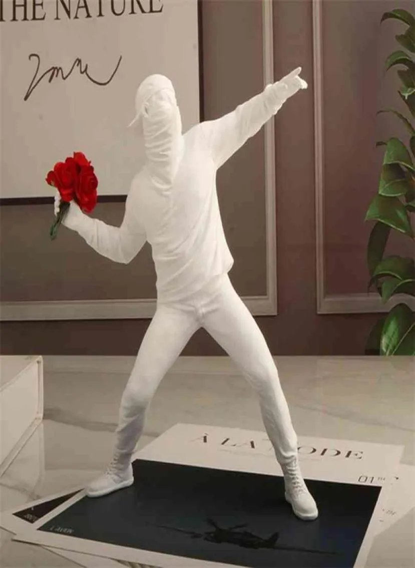 Resin Statues Sculptures Banksy Flower Thrower Statue Bomber Home Decoration Accessories Modern Ornaments Figurine Collectible 2108588445