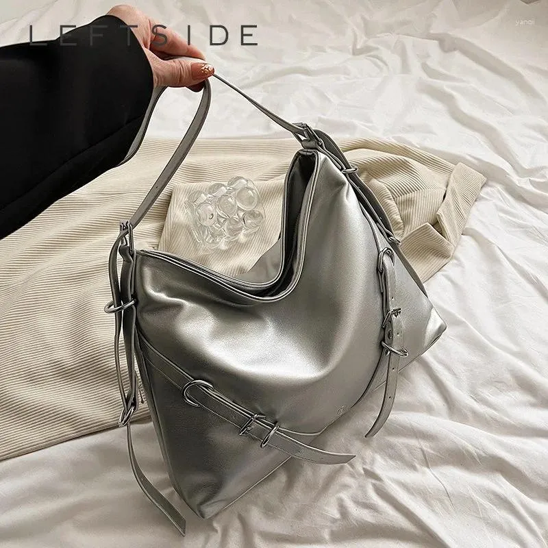 Вечерние сумки мягкое плечо для бродяги для женщин 2024 Тренд модные кожа дизайнерские дизайнерские сумочки Lady Y2K Sack Sack