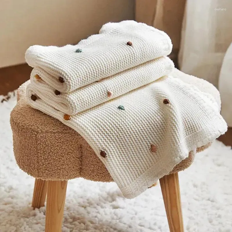 Blankets Nordic Cute Little Blanket 70x100cm Knitted Nap Knee Cover Home Decor Simple Household Pographic Prop Sofa