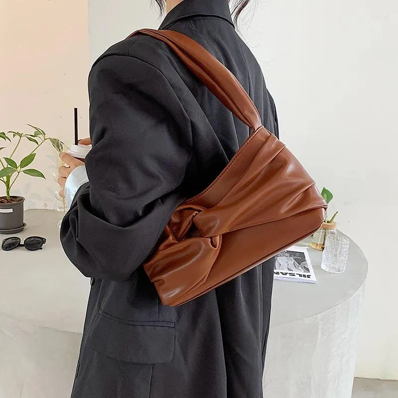 Tas kleine zachte pu lederen schoudertassen voor vrouwen 2024 lux handtassen en portemonnees voor dames eenvoudige stijl solide kleurhand