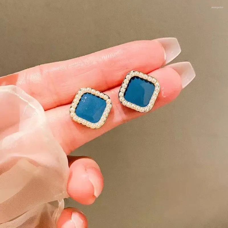 Orecchini per borchie coreana Earring quadrato di perle quadrate piccoli temperamenti profumati retrò classico semplice per tutta la partita