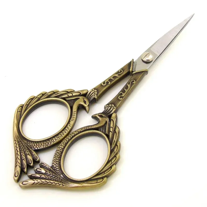 2024 Nail Art Chameleon Vintage Scissors Ciseaux rétro broderies Tissu de croix de couture de couture outil de manucure - pour les ciseaux d'art nail