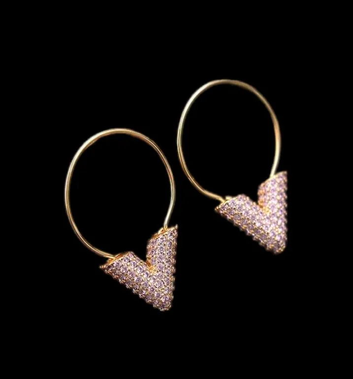 Luxury Designer Jewelry Women Earring Letter V hoop copper gold plated Elegant Wing Charm earrings fashion jewelry new style3611228