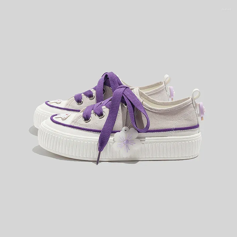 Sapatos casuais 2024 Confortável Taro Purple Niche Canvas Feminino Versão coreana Biscoito de sola grossa Tênis respiráveis em todas as partidas