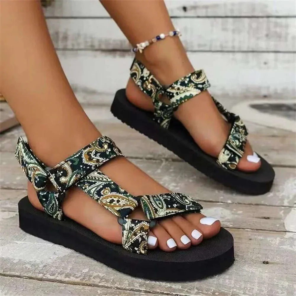 Bulk Womens Hemp Rope Flat Sandals Beach Casual Slippers, Large