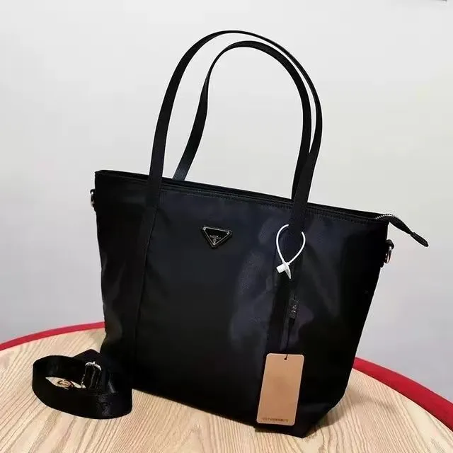 Waterproof Crossbody Bag Oxford nylonduk Ny Toth Fashion Large Capacity Shoulder Women's Bag Fashion Classic underarm