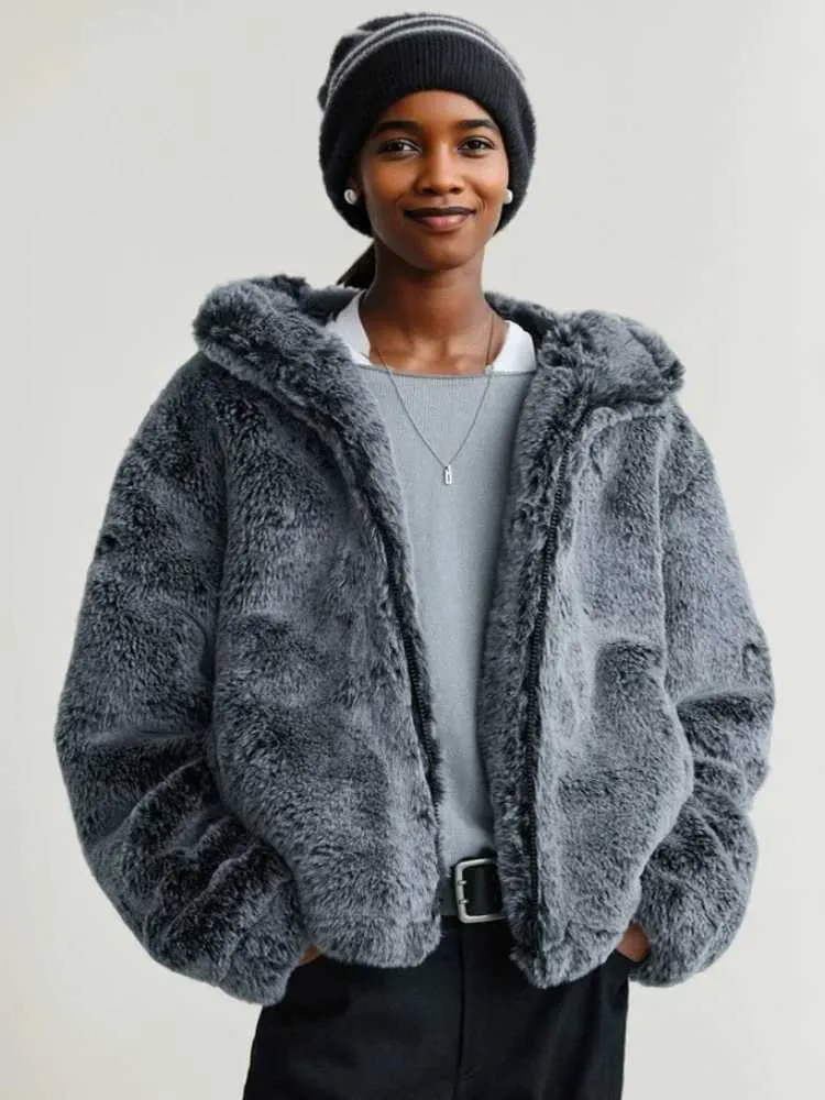 Silver Grey Faux Fur Winter Mens Fur Coat For Men And Women Silver Grey Faux Fur Winter Mens Fur Coat For Men And Women