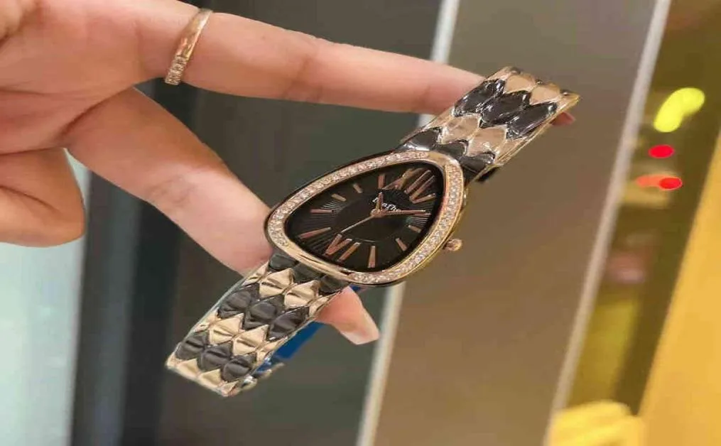 Wristwatches Fashion Black Snake Shape Diamond Women039s Watches Stainless Steel Material Butterfly Clasp Quartz Watch 2204202919478