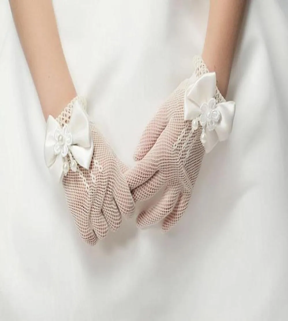 1pair Girls Cream Lace Pearl Fishnet Gloves First Communion Wedding Flower Girl Party6593737