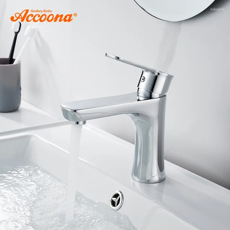 Banyo Lavabo Muslukları Accona Klasik Krom Küvet musluk Duvarı Montajlı El Duş Başlığı Seti A9064