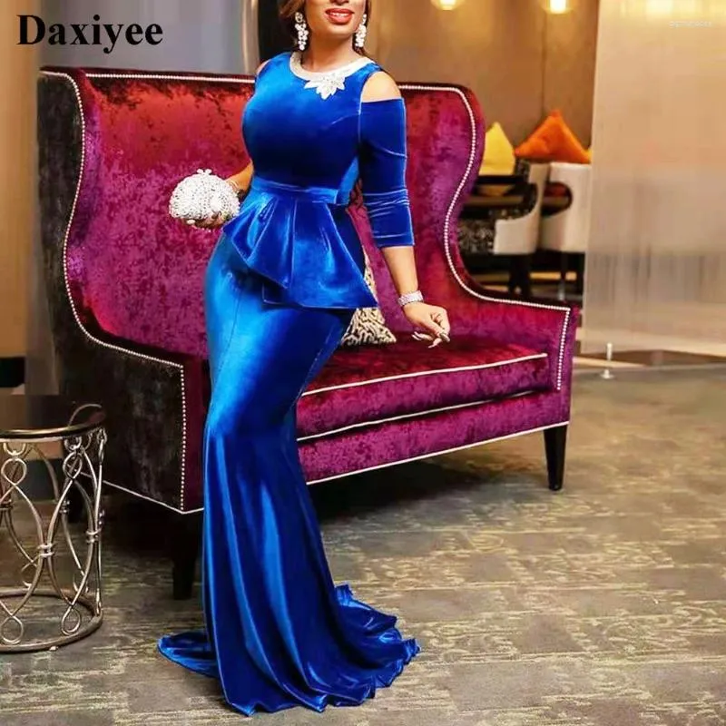 Lässige Kleider 2024 Frauen Velvet Fishtail Kleid Dreiviertel Ärmel Elegante Bürodame Abendparty von Schulterkörperbodycon Mujer