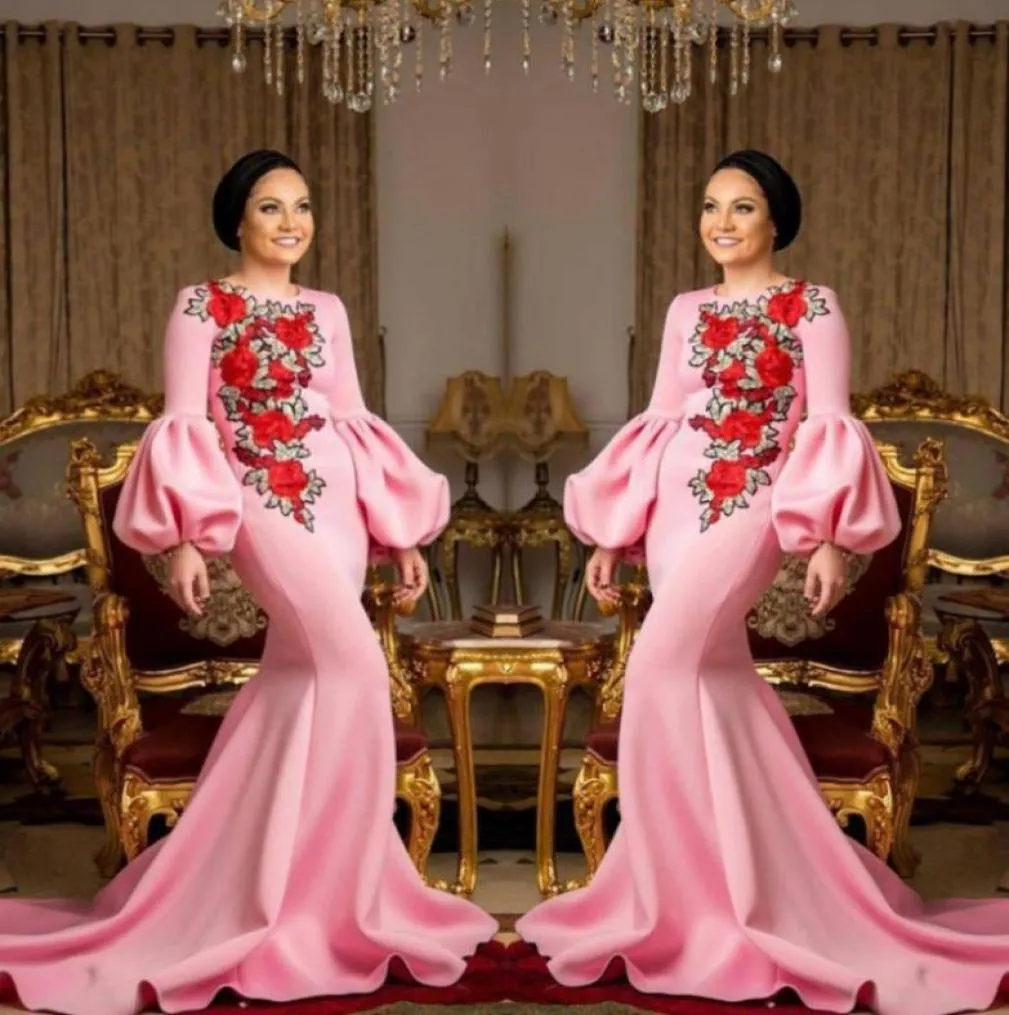 Saudi Arabic Pink Prom Dresses 2018 broderiblommor Satin sjöjungfru aftonklänningar trumpetärmar svep Train Women Formal Party 7439054