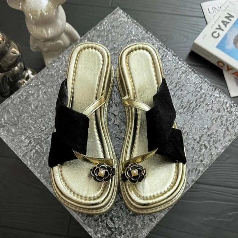 Chinelos plataforma de flor cunhas femininas sapatos 2024 sandálias de verão designer clipe dedo chinelos de praia vestido de praia zapatos mujer slide