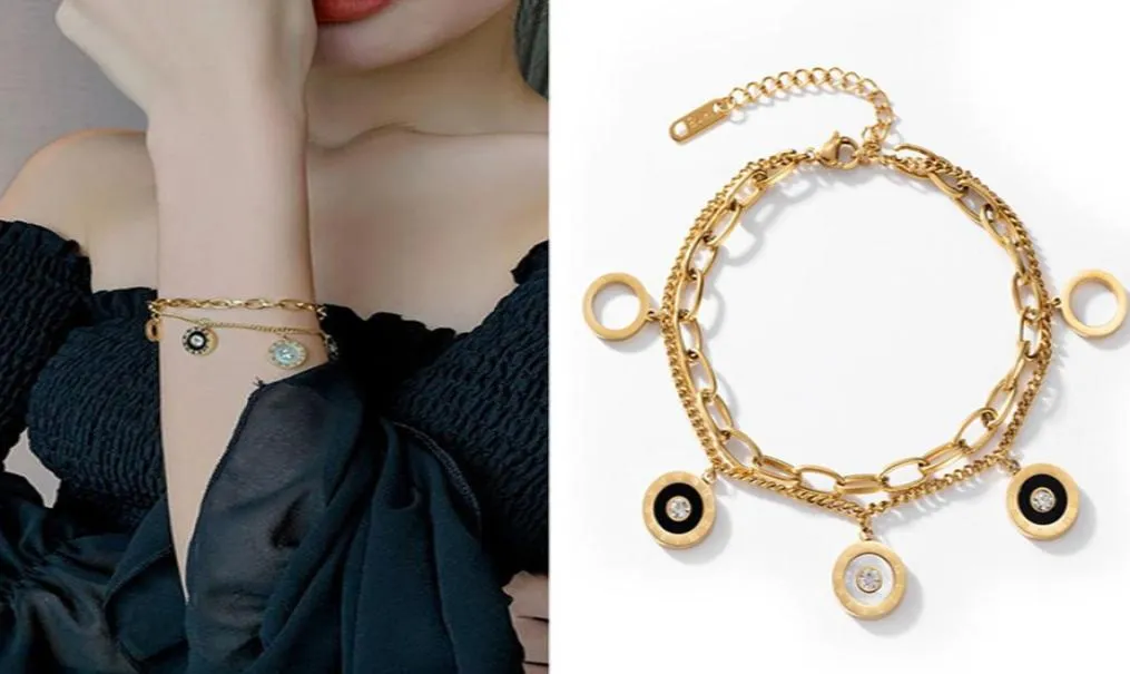 2022 Bracelets de charme para mulheres Novo designer Luxo Jóias famosas de joalheria ouro Jóias de aço inoxidável Numeral Bacelete Bagu8573819