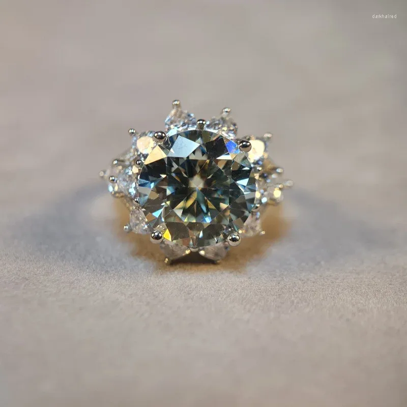Pierścienie klastra 1PC Delikatne 10 okrągły zielonkawe niebieskie moissanit 925 Srebrny pierścień dla dziewcząt