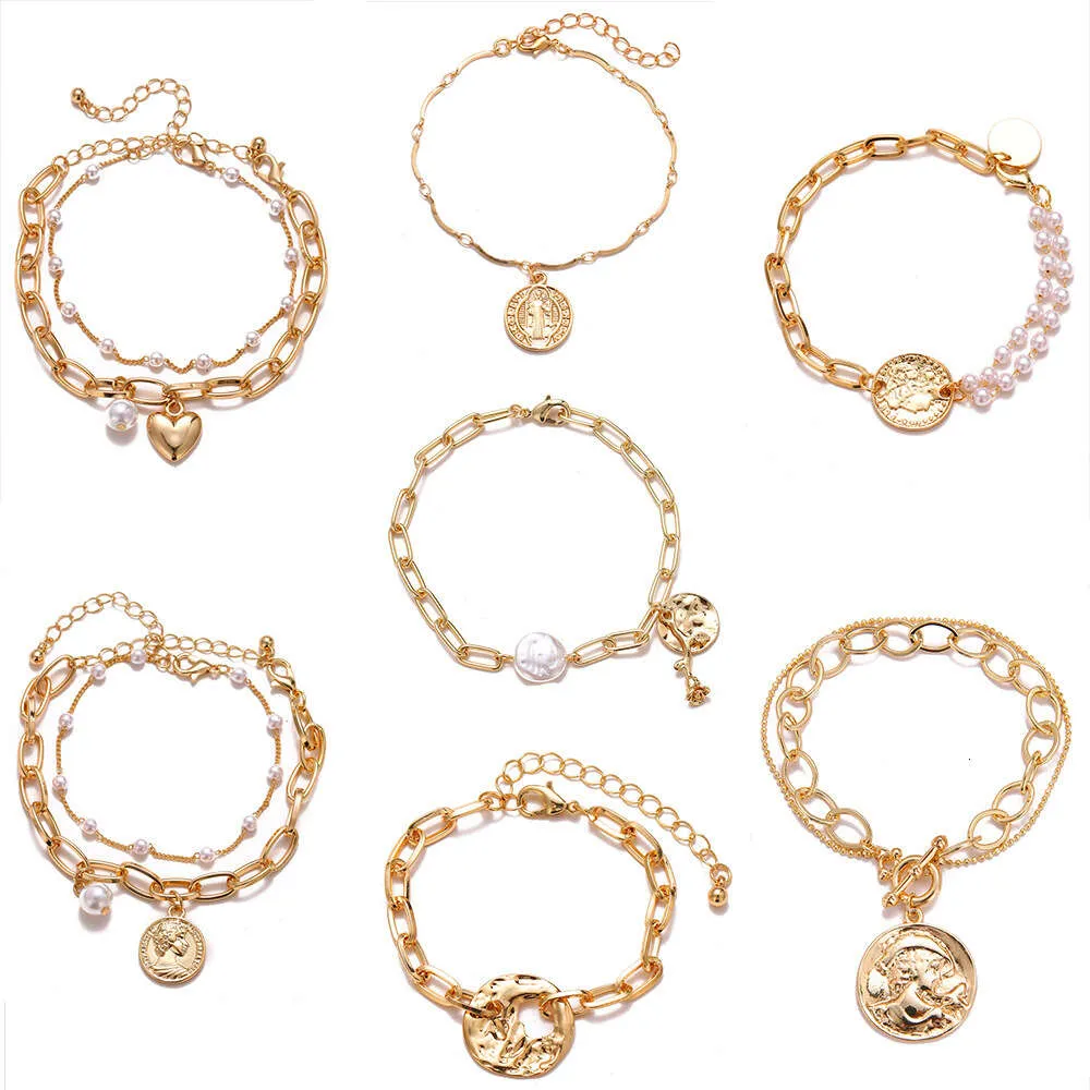 Popular Hand Decorations with Relief Human Head Coins and A Sense of Niche Design Baroque Pearl Bracelet