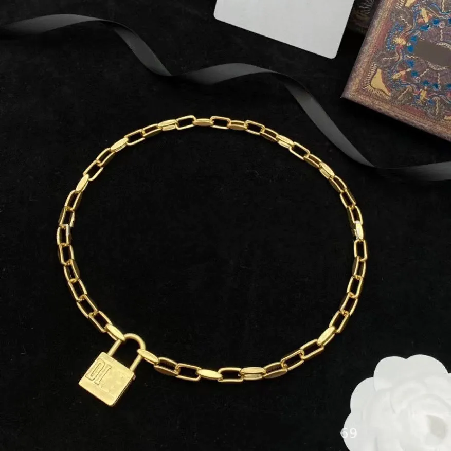 Złote bransoletki Wysoka wersja zamek w zawieszki naszyjniki złota bransoletka precyzyjna jakość damskiej stali Tytan Stalowy luksusowy projektant litera c biżuteria nie zanikają