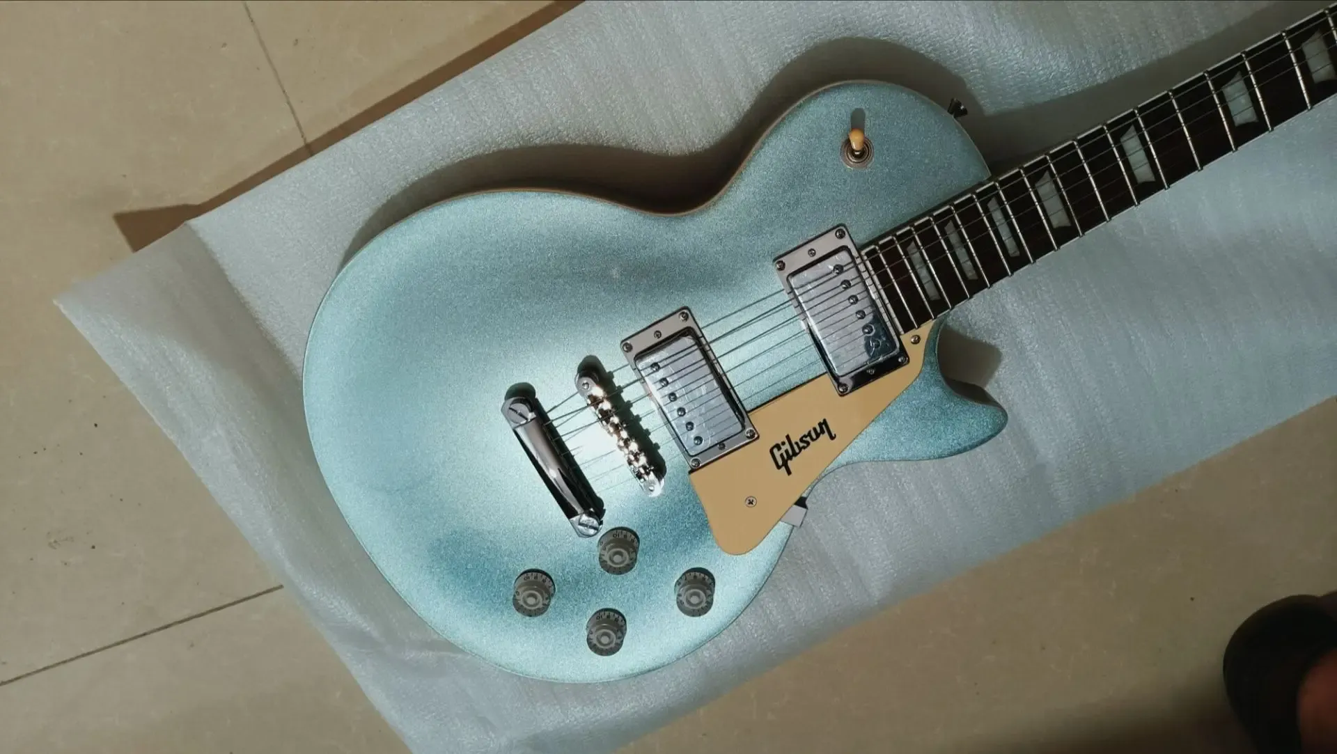 Cavi Made a mano Strandard T Blue Mist Electric Guitar