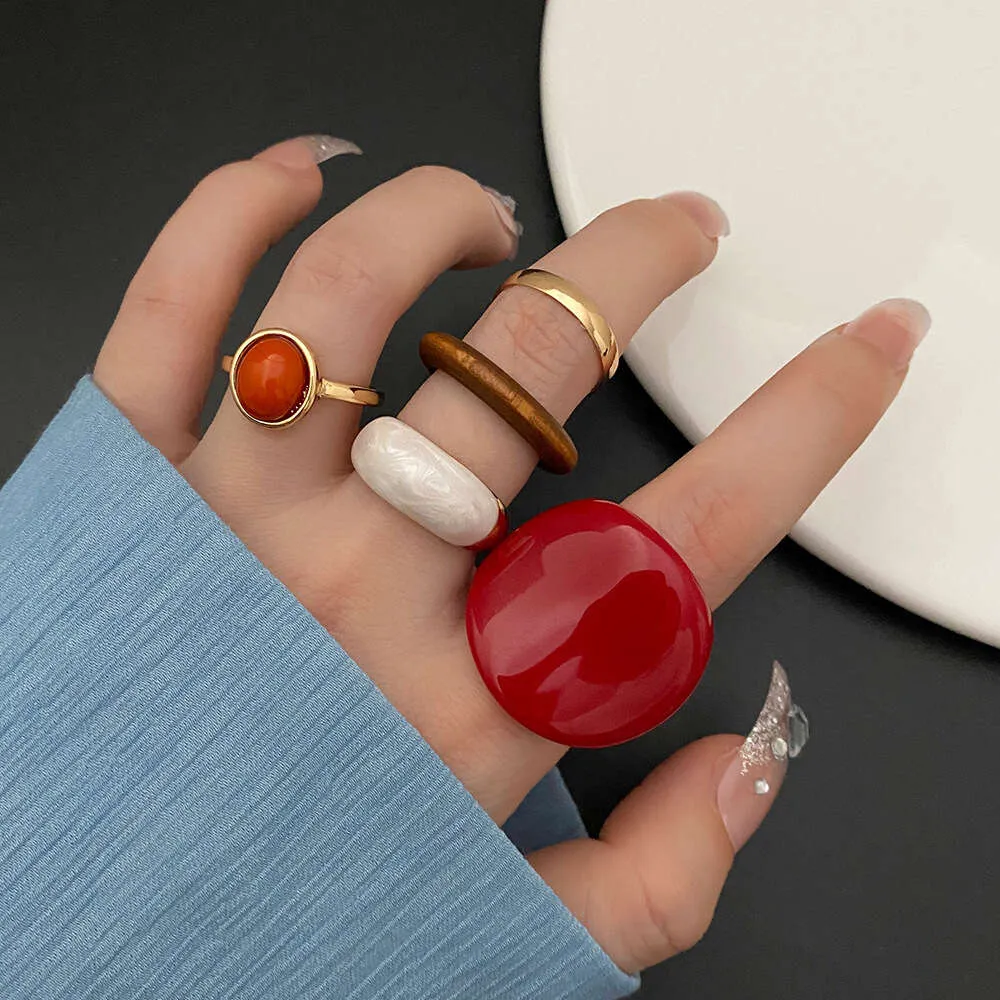 Vino de resina creativo Red Gran set con anillo de incrustaciones de 5 piezas