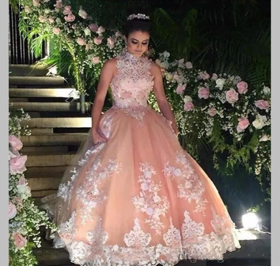 حلوة 16 سنة من الدانتيل شمبانيا Quinceanera فساتين Vestido Debutante 15 Anos Ball Gown High Neck Dress Press For Party 20185399135