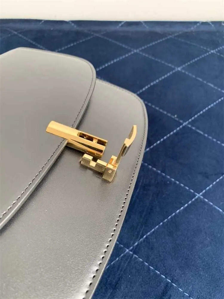 Rowt DHgate.com:Pure Original The * RowT Metal Buckle Cowhide Sofia ...
