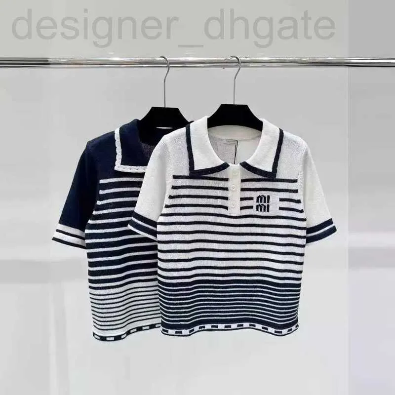 Damen Strick Tees Designer Französische Miau 2024 Frühlings-/Sommer Neue Modefarbe Block Hautpflege atmungsaktiver Streifen Polo Hals Kurzschlärm Strickhemd für Frauen RMB6