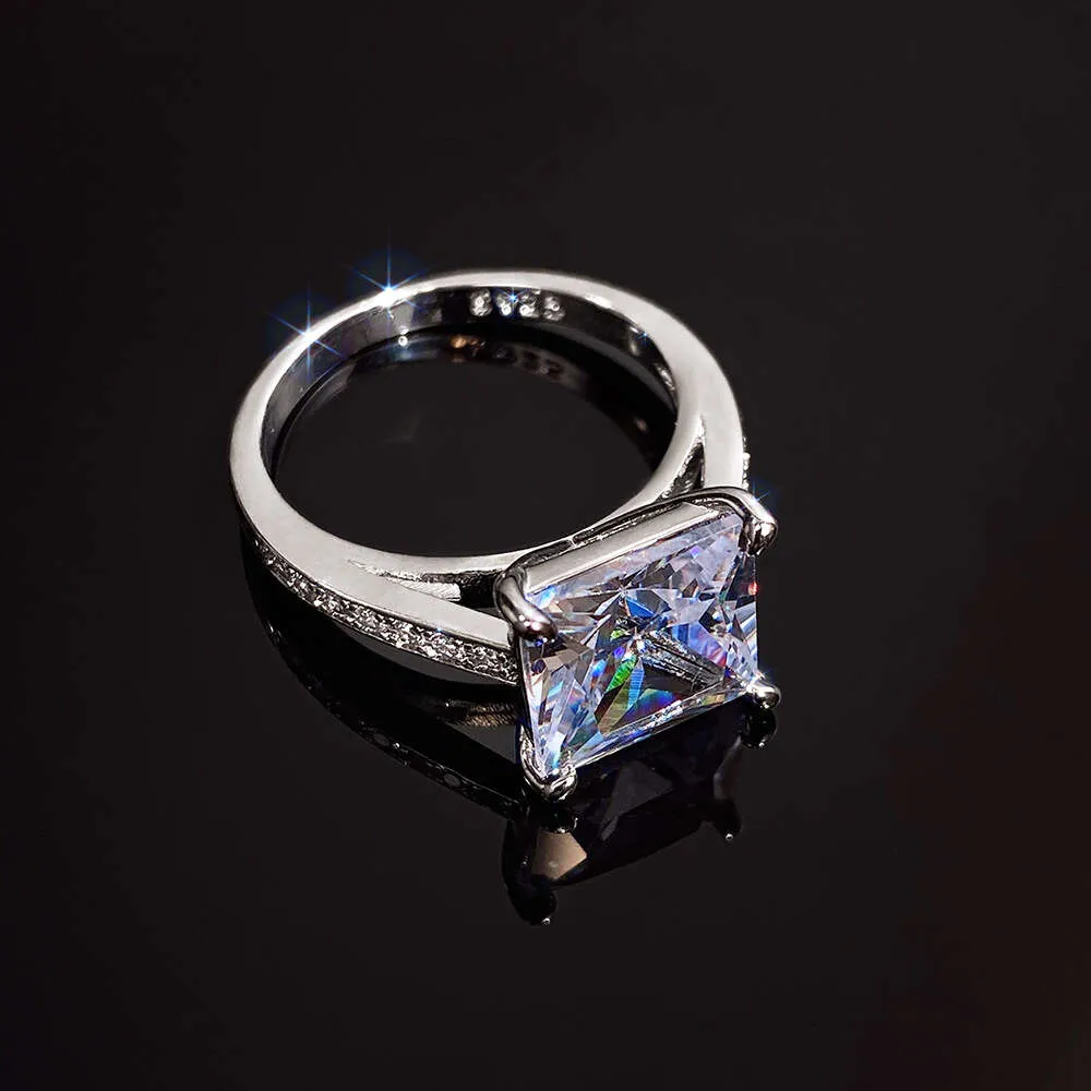 Designer Sier Jewelry Square Diamond Wedding Engagement Ring For Women Party Saint Valentin Cadeaux
