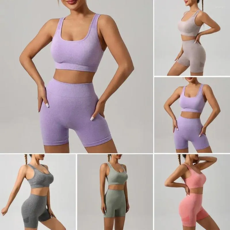 Ensembles actifs 2PCS Yoga Bra Shorts Set Femmes Soft Sports Costume Suite sans couture avec des leggings de taille haute pour l'entraînement des femmes
