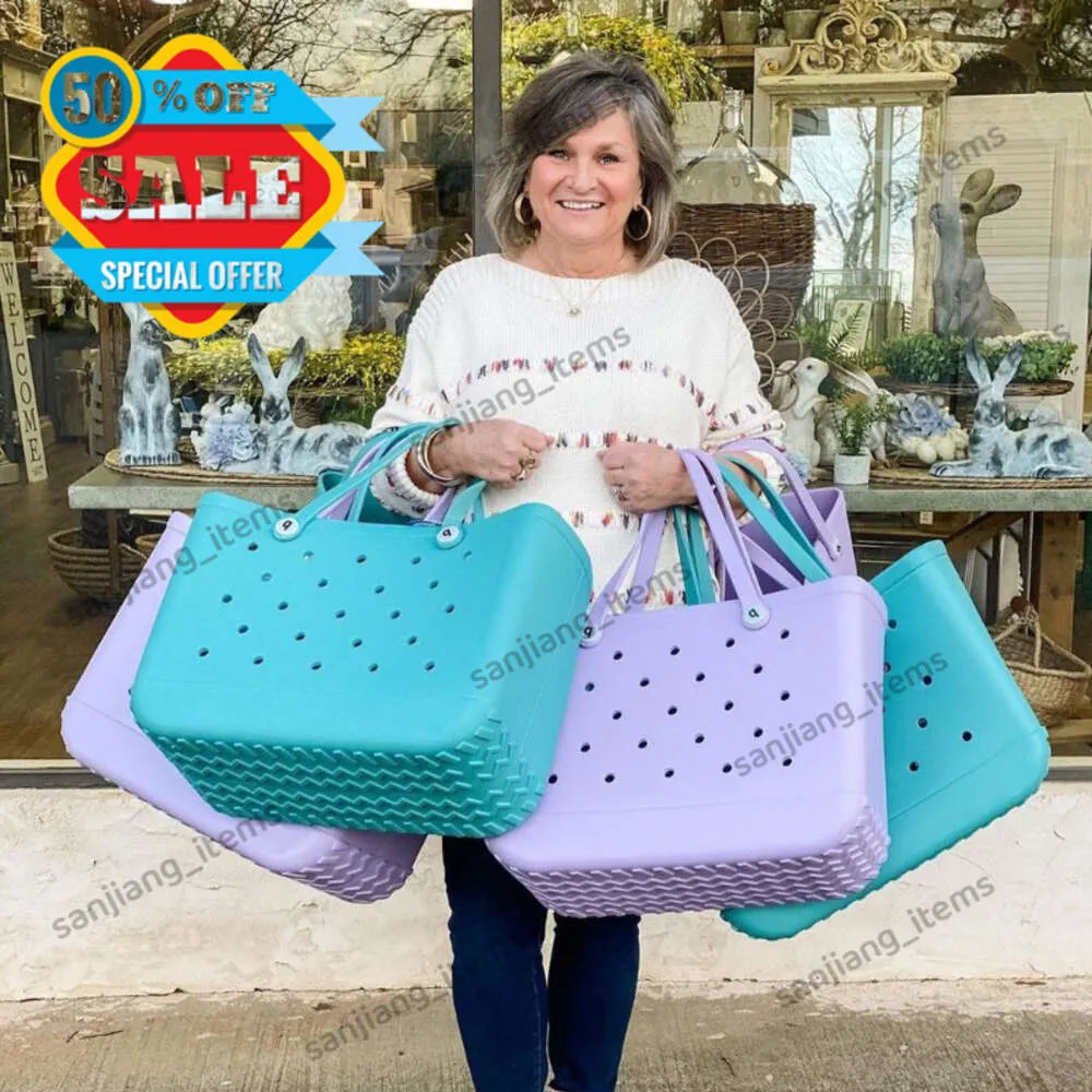 48 cm 38 cm wasserdichte Eva -Tasche Beach Bags Silikongelee Große Einkaufskorbhandtaschen Waschbeutel Geldbörse Eco Solid Candy Farben Frauen Picknick -Totes Aufbewahrungsaufbewahrung