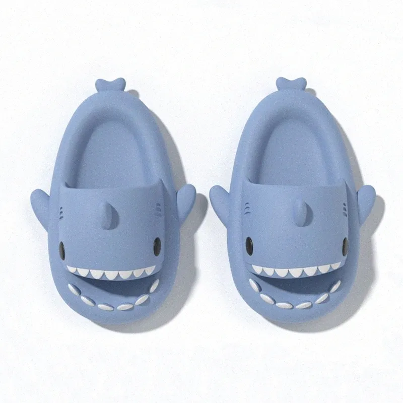 Shark Summer Slippers Sliders Män Kvinnor barn skissar rosa blå grå minnesskum sandaler mjuk tjock kudde slippervkiy#