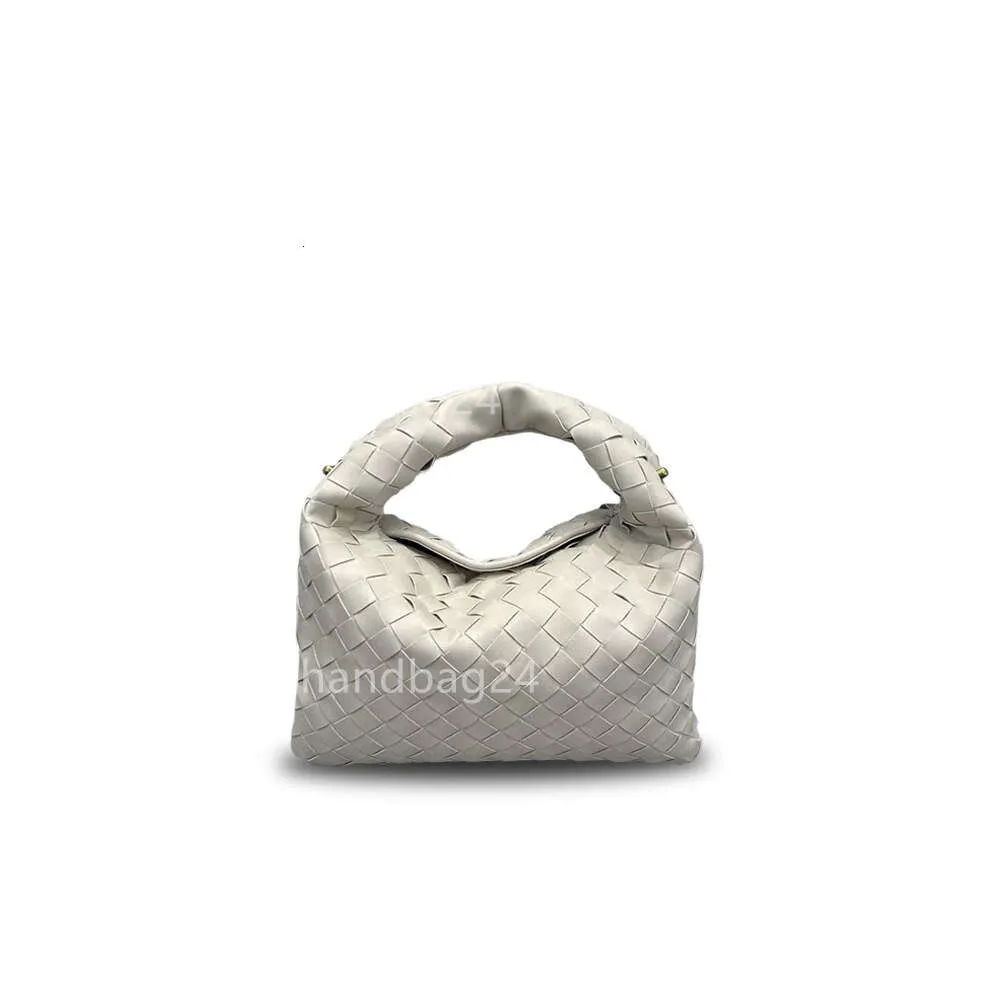 Designer de cores 2024 Mini Hop Bottgas venetas bolsa feminina bolsa de bolsa de mão nova tendência de moda de couro de couro uma tendência de ombro sólido Crossbody Mulheres IHPV