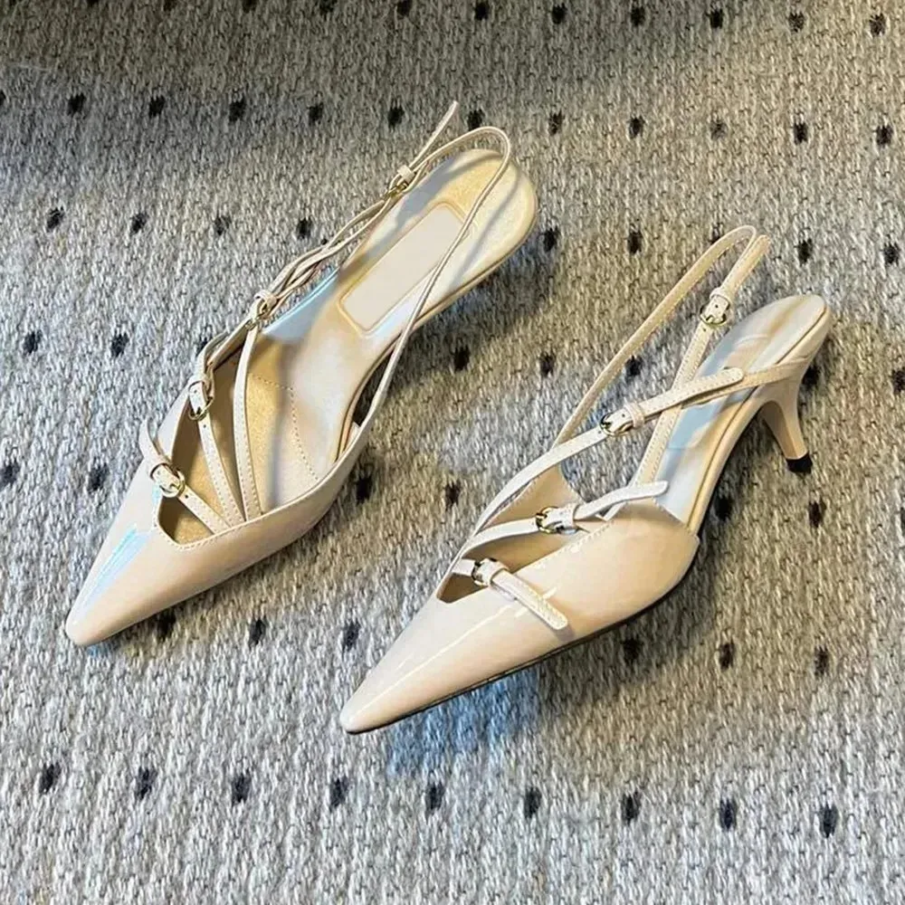Marca de designer MM Sapatos de cinta de couro de bezerro com sandálias decorativas de fivela de metal 5,5 cm de salto médio tira de luxo designer de luxo