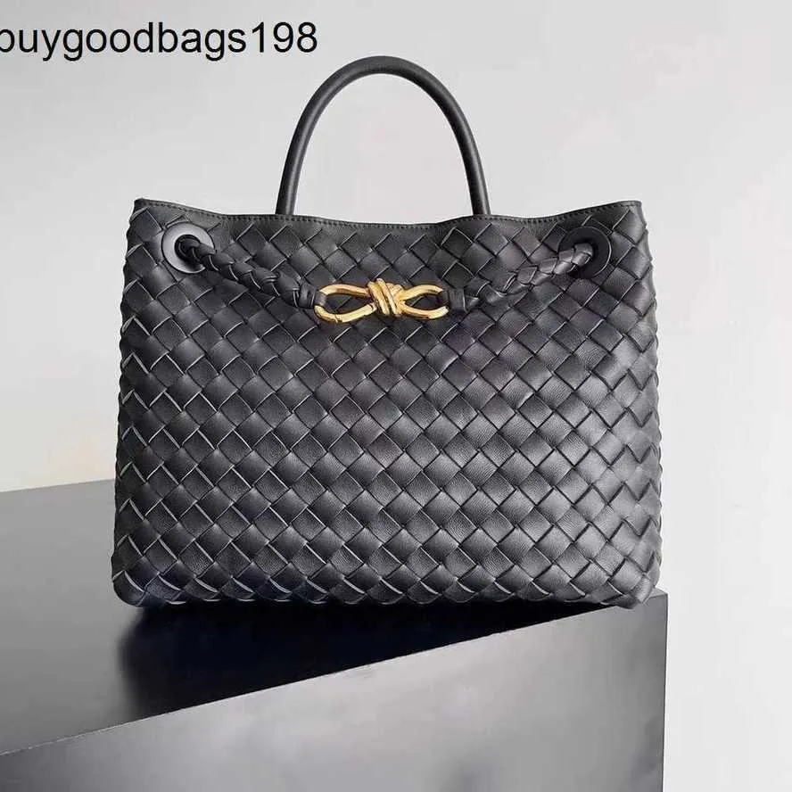 Bottegvenetas Andiamos Bags Fashionable Woven Bag Light Luxury Womens Mesh New Small Fragrant Style Large Capacity Tote Handbag One Shoulder Crossbody