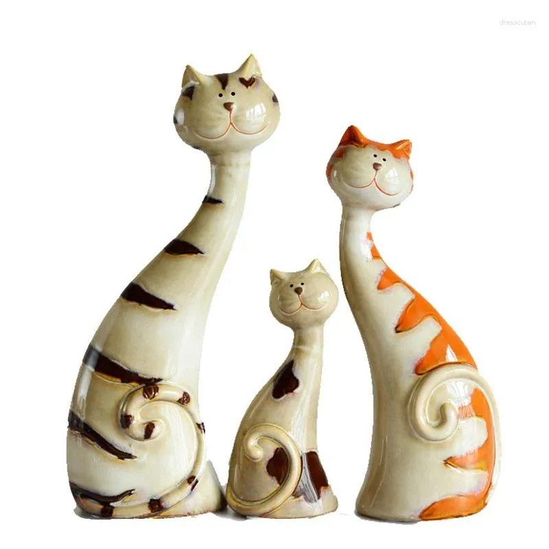 Dekoracyjne figurki ceramiczne ozdoby słodkie rzeczy ciepła rodzina trzy kocięta Wysokie temperatura strzelanie do salonu rzemiosło