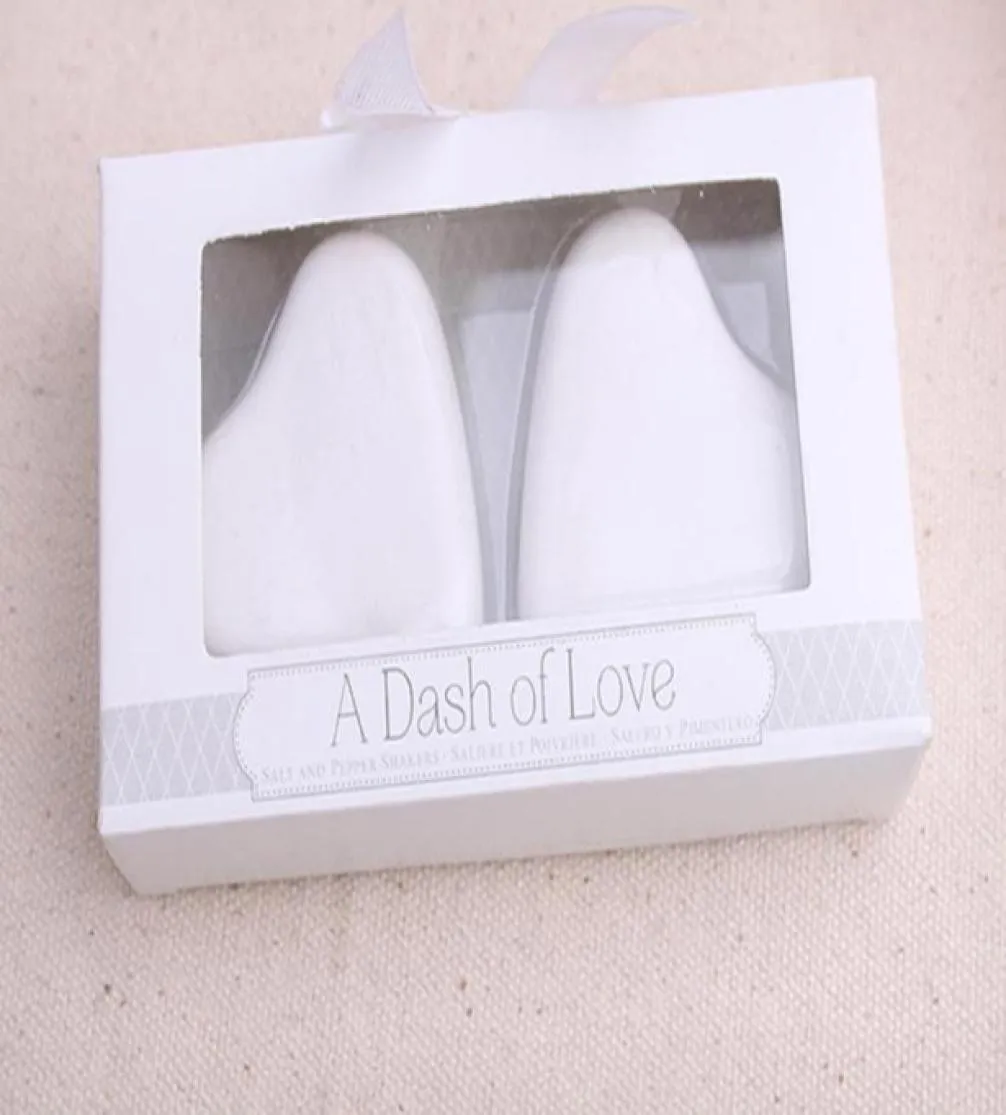 10pcslot5boxes Wedding gift favors A Dash of Love Heart Salt Pepper Shakers For bridal shower Party Favor white gifts3343821