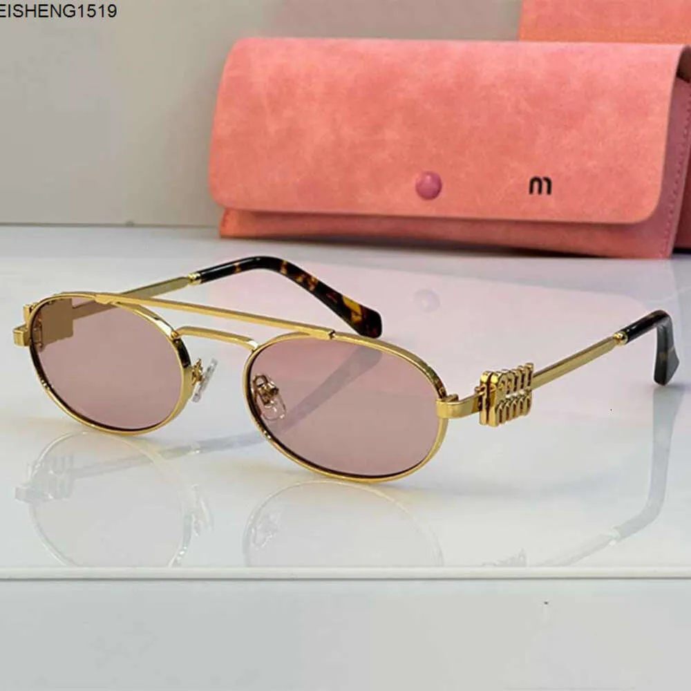 Oval kadın tasarımcı güneş gözlüğü retro metal güneş gözlüğü hafif altın çift köprü çerçeve pembe koruyucu lens yeni moda