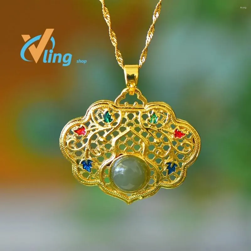 Pendant Necklaces Safe And Auspicious Lock Necklace Women Jewelry Fashionable Copper Inlaid Green Chalcedony Retro Wholesale