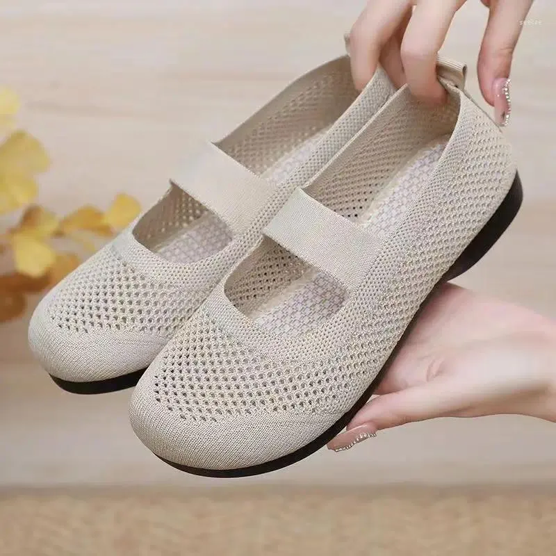 Casual schoenen vrouwen flats glijden op opvouwbare loafers voor vierkante teen single hollow out mode mom dames