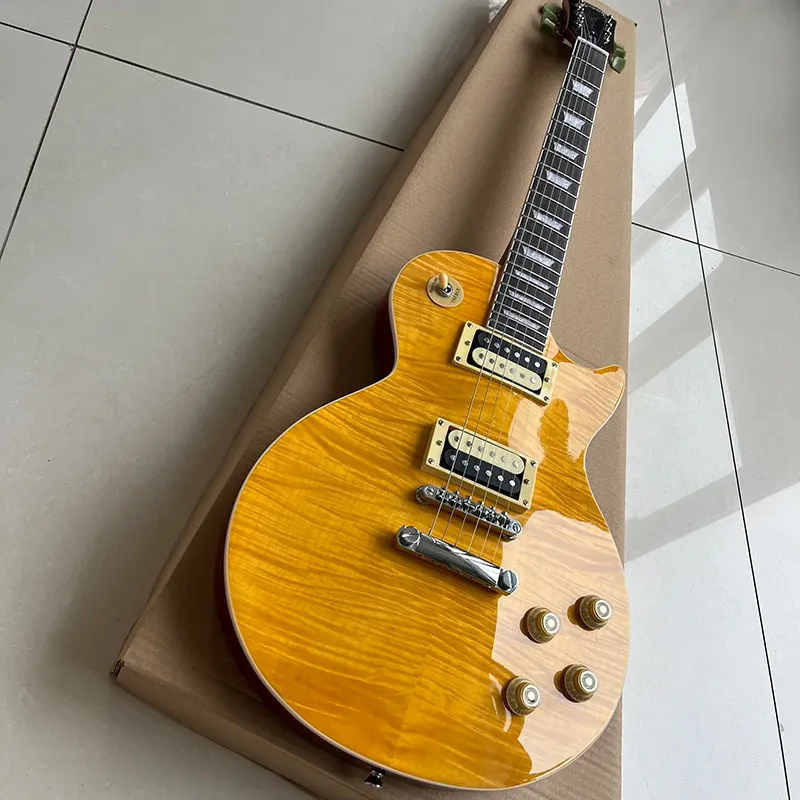 Gitar 2022 Sıcak Satış Klasik Elektrikli Gitar Zarif Kaplan Cilt Desen Konforlu Hissed Hissed Ton Ücretsiz Teslimat Evine.